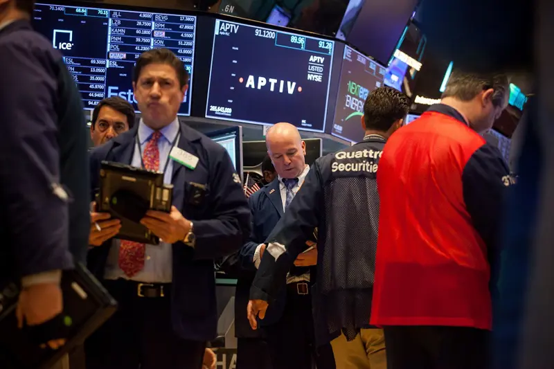 Traders on the trading floor of the New York stock exchange.